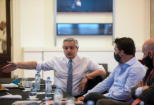 Alberto Fernández reunido con el gabinete económico