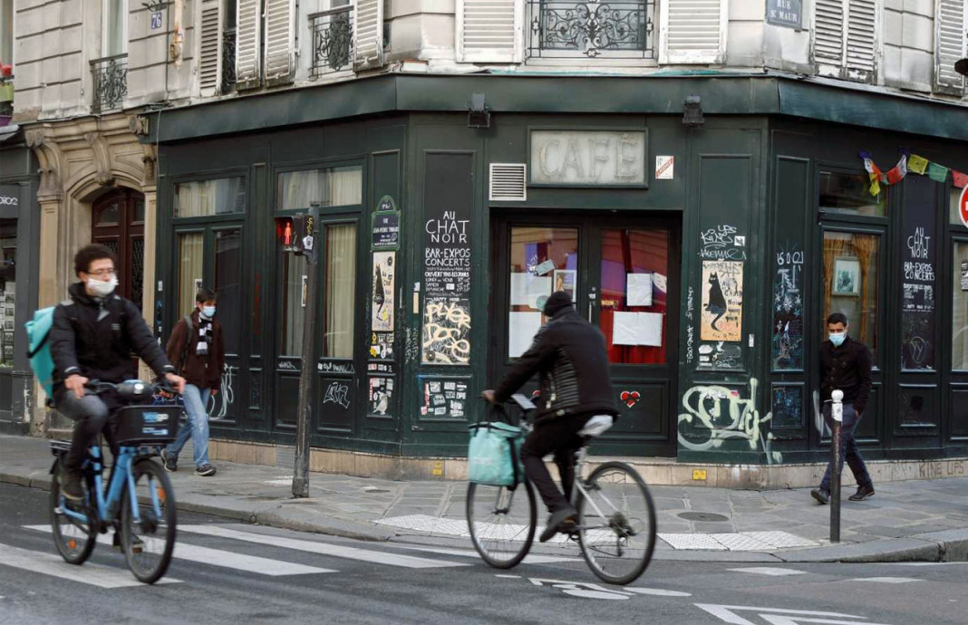 Coronavirus en Francia: protesta de dueños de restaurantes, bares, hoteles y discotecas para que los dejen trabajar