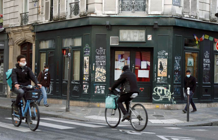 Coronavirus en Francia: protesta de dueños de restaurantes, bares, hoteles y discotecas para que los dejen trabajar