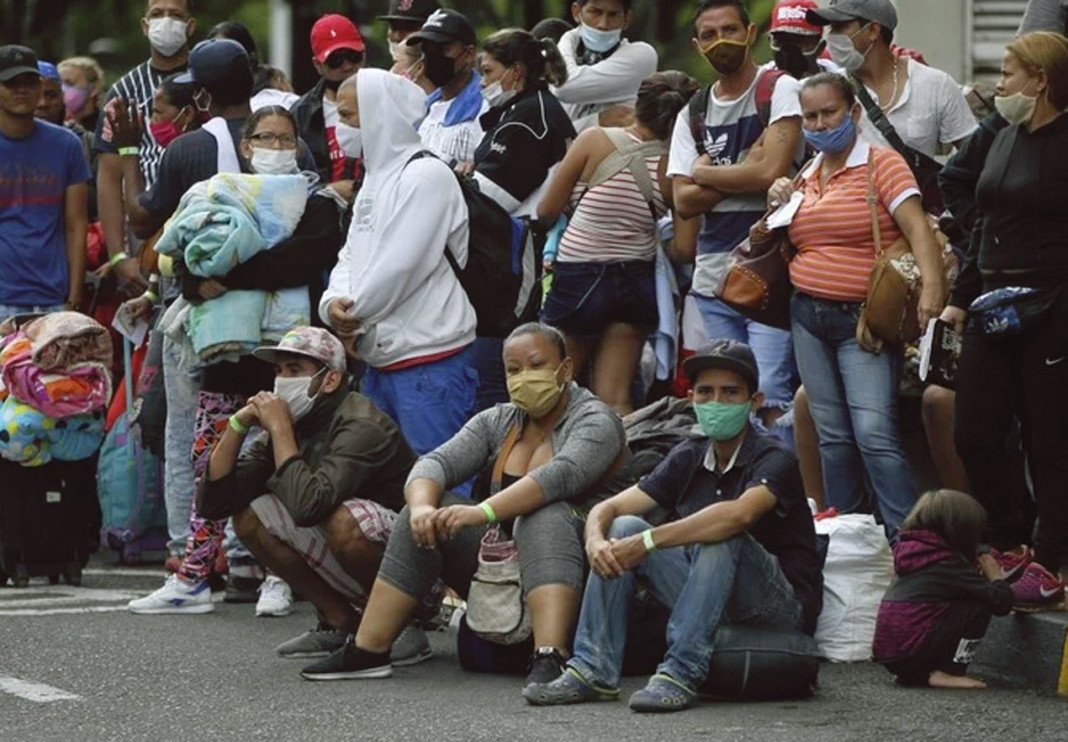 Colombia refuerza los controles en frontera con Venezuela por el aumento de casos de coronavirus