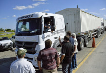 El Gobierno levanta el cepo a las exportaciones de maíz y termina el paro del campo El Gobierno levanta el cepo a las exportaciones de maíz y termina el paro del campo