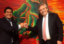 En Ecuador aseguran que el candidato de Rafael Correa fue vacunado en Argentina con la Sputnik V En Ecuador aseguran que el candidato de Rafael Correa fue vacunado en Argentina con la Sputnik V