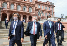 Alberto Fernández, antes de lanzar el Consejo Económico y Social: “No venimos a hablar de coyuntura, sino sobre cómo construir el país del futuro” El presidente Alberto Fernández llegó esta mañana, poco después de las 11:30, al Centro Cultural Kirchner (CCK), donde en minutos anunciará el lanzamiento del Consejo Económico y Social.
