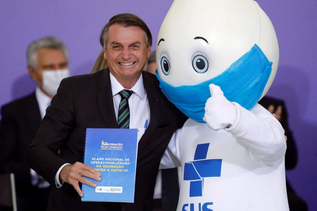 Jair Bolsonaro cambia otra vez de ministro de Salud, con Brasil colapsado por el coronavirus