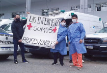 SIN PROGRESOS EN SALUD, AUTOCONVOCADOS ESTÁN DISCONFORMES CON LA ACTITUD DEL GOBIERNO QUE QUIERE HABLAR DE TODO, MENOS DE PLATA CON AUSENCIA DE ATE, AUTONCOVOCADOS DE LA SALUD DIERON UNA MUESTRA DE MOVILIZACIÓN Y RECLAMOS ANTE CASA DE GOBIERNO