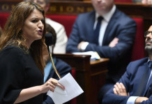 Francia fija en 15 años la edad de consentimiento sexual y declara violación todo acto por debajo de esos años Francia fija en 15 años la edad de consentimiento sexual y declara violación todo acto por debajo de esos años