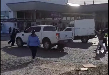 MINISTRO DE TRABAJO NO LE RECIBIÓ UNA NOTA A LOS TRABAJADORES DE LA SALUD Y EL MINISTRO DE SALUD NO DETUVO SU CAMIONETA EN PLENA CALLE