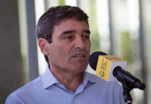 Vacunación: Fernán Quirós pidió disculpas por “el desorden” Fernan Quiros -