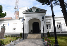 LA COPARTICIPACIÓN FEDERAL CONTINÚA EN ASCENSO, CON LEVE CRECIMIENTO POR DEBAJO DE LA INFLACIÓN INTERANUAL, PERO VARIAS VECES SUPERIOR AL CRECIMIENTO DEL SALARIO PROMEDIO Casa de Gobierno de Santa Cruz