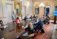 Los expertos recomendaron al Gobierno restricciones más duras: cerrar todo por poco tiempo Reunión funcionarios Casa Rosada