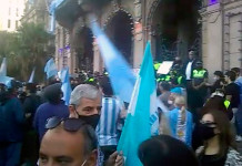 Protestas en ciudades de todo el país contra las restricciones dispuestas por el Gobierno Protestas en Tucumán