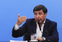 Tras la polémica, el Gobierno sostuvo que la compra de verduras a una cooperativa de Juan Grabois aún no se realizó El ministro de Desarrollos Social, Daniel Arroyo