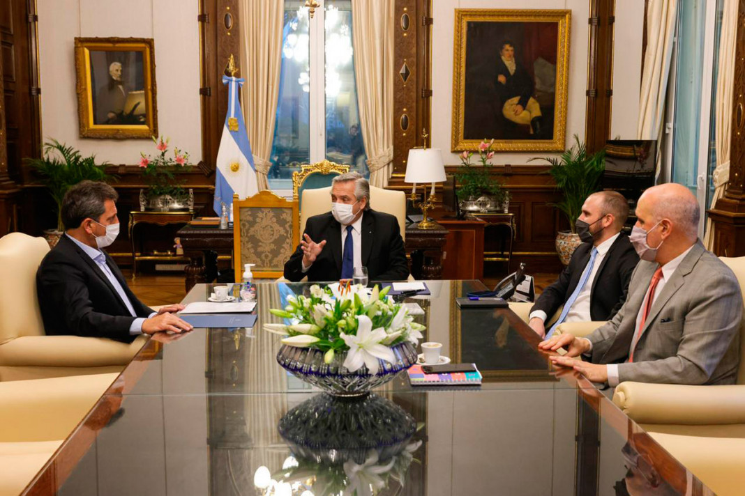 El presidente Alberto Fernández, Sergio Massa y Martín Guzman