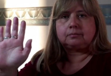 ROSA RAZURIS, LA FORMA MÁS SIMPLE DE DESBARRANCAR SIN QUE NADIE LA HAYA EMPUJADO ROSA RAZURIS, LA FORMA MÁS SIMPLE DE DESBARRANCAR SIN QUE NADIE LA HAYA EMPUJADO