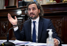 Santiago Cafiero, sobre las visitas a Olivos: “Todas las entradas y el personal que ha ido a la Quinta es personal de trabajo” Santiago Cafiero en el Senado de la Nación