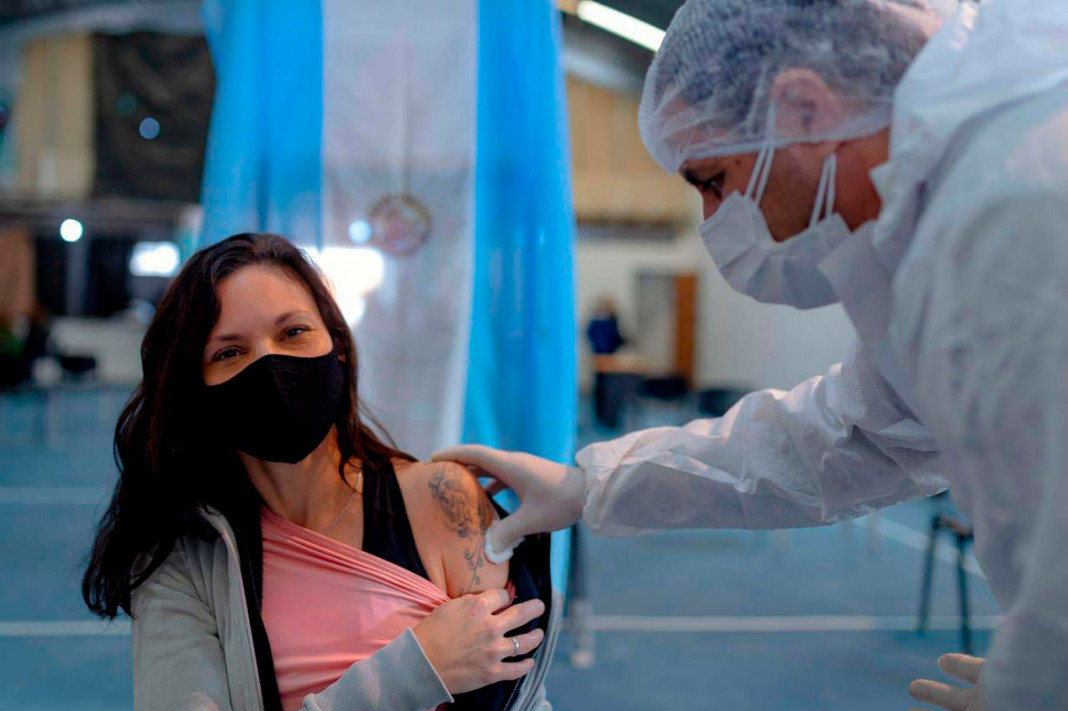 Vacunación en Argentina Covid-19 - Foto: Telam
