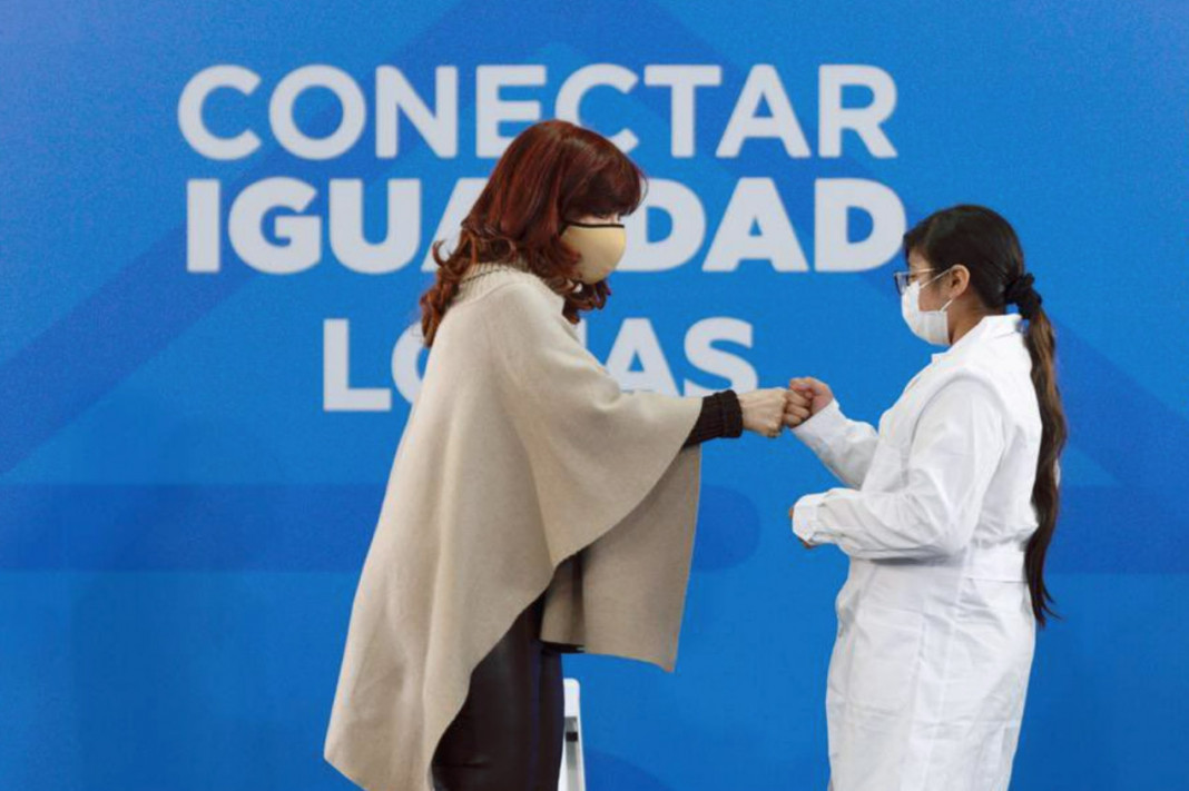 Cristina Kirchner participó de otro acto en el conurbano bonaerense