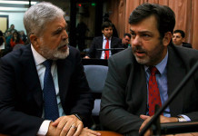 La Cámara Federal instó al juez Martínez de Giorgi a que defina si hubo coimas en el soterramiento del Ferrocarril Sarmiento El abogado de Julio De Vido amenazó con un juicio a un periodista