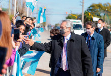 Alberto Fernández acusó al gobierno de Mauricio Macri de “cajonear” 145 mil solicitudes de discapacidad El presidente Alberto Fernández participa de un acto - Foto: Telam