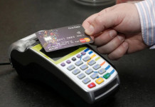 Adiós a las bandas magnéticas en las tarjetas: así serán los pagos del futuro