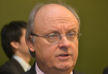 EL KIRCHNERISTA NÉSTOR DI PIERRO SIEMPRE SE LAS INGENIA PARA PRESIDIR ALGO; AHORA ES PRESIDENTE DE CHACARITA Néstor Di Pierro Chubut