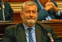 Corrientes: balearon al diputado peronista Miguel Arias mientras participaba en un acto de cierre de campaña