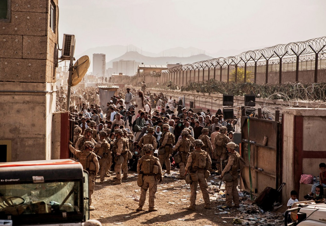 “Parecía un apocalipsis zombie”: militares de EE.UU. describen la caótica salida de Kabul