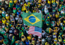 El discurso y sus acciones empujan a Bolsonaro hacia el juicio político Marchas en Brasil - Foto: Telam