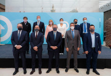Preocupación de los gobernadores peronistas por la “falta de liderazgo” tras la autoexclusión de Cristina Kirchner El presidente junto a los gobernadores de las provincias petroleras - Foto: Telam e