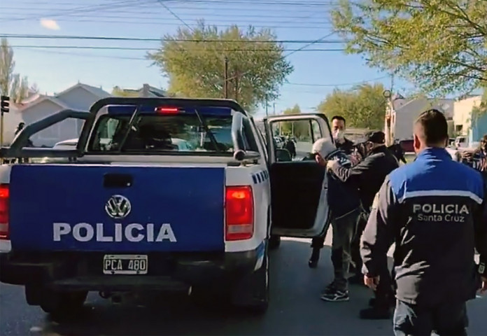 UOCRA A LOS TIROS FRENTE A CASA DE GOBIERNO
