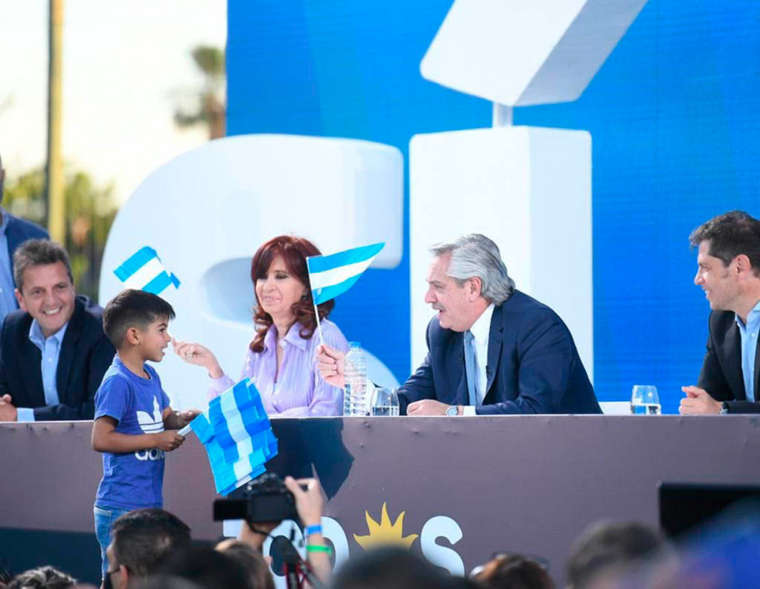 Alberto Fernández y Cristina Kirchner en el cierre de campaña del Frente de Todos - Foto: Telam