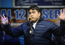 José Luis Garrido trató de explicar a su jefe y se contradijo exactamente en el mismo momento en que lo justificaba Claudio Vidal de SER Santa Cruz electo Diputado Nacional - Foto: OPI Santa Cruz/Francisco Muñoz