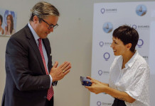 El embajador de Alemania se quejó porque Axel Kicillof lo dejó plantado El embajador de Alemania, Ulrich Sante junto a Mayra Mendoza - Foto: Twitter