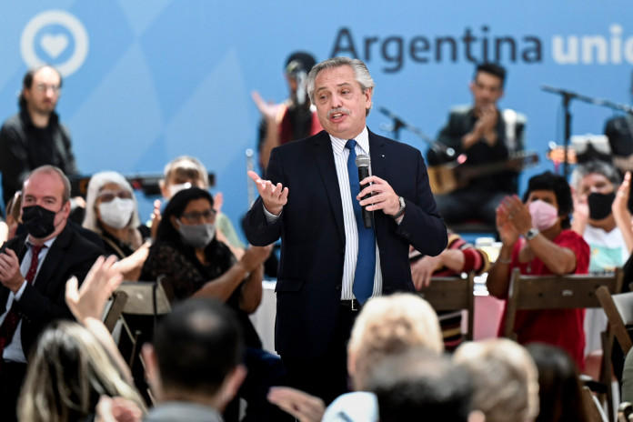 El presidente Albereto Fernández realiza anuncios para los jubilados - Foto: Telam