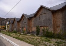 En plena temporada, solo dos de los hoteles de los Kirchner están abiertos Hotel Las Dunas en El Chalten - Foto: OPI Santa Cruz/Francisco Muñoz