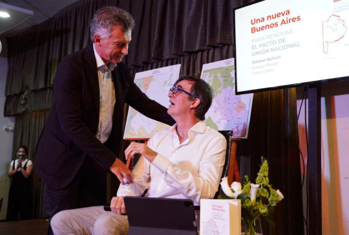 Mauricio Macri junto a Estaban Bullrich
