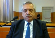 LA FOTO DE OPI QUE DESMIENTE AL PRESIDENTE ALBERTO FERNÁNDEZ QUE HOY DECLARÓ EN LA JUSTICIA. HACE 19 AÑOS QUE CONOCE A LÁZARO BÁEZ Alberto Fernández declaro en Comodoro Py -