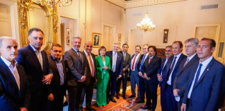 El presidente Alberto Fernández se reunió con gobernadores en la casa de gobierno para analizar el acuerdo con el FMI - Foto: NA