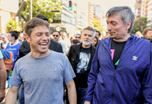 Se realiza un acto en la Plaza de Mayo en el marco del aniversario número 46 del último golpe de Estado - Foto: NA