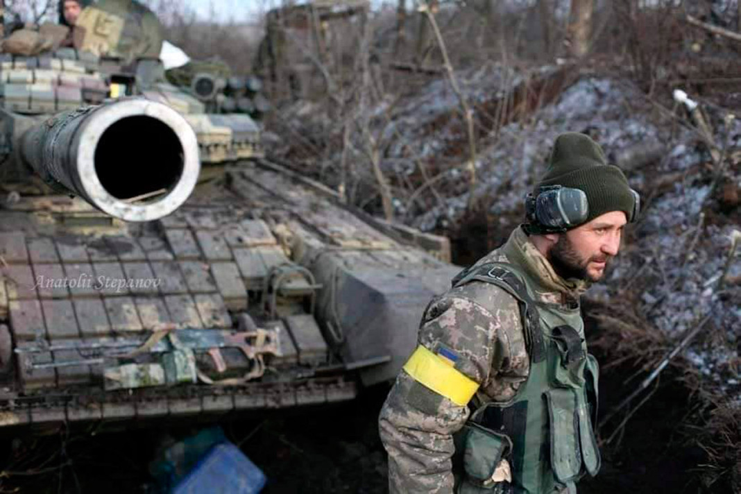 Tanques e infantería de la 24a Brigada Mecanizada en la región de Luhansk - Foto: NA