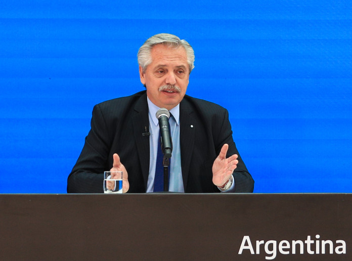El presidente Alberto Fernández encabeza, junto al jefe de Gabinete, Juan Manzur y el ministro de Obras Públicas, Gabriel Katopodis, el acto de presentación de Argentina Grande - Foto: NA