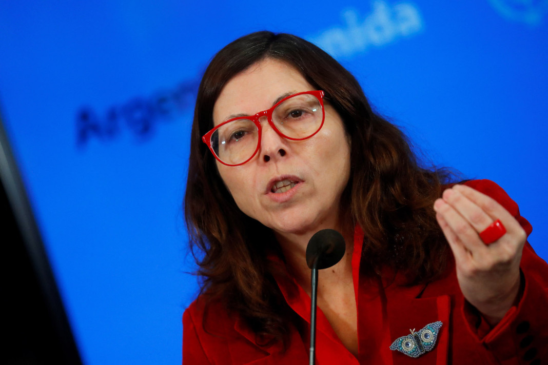 La ministra de Economía, Silvina Batakis, en su primera conferencia de prensa - Foto: NA