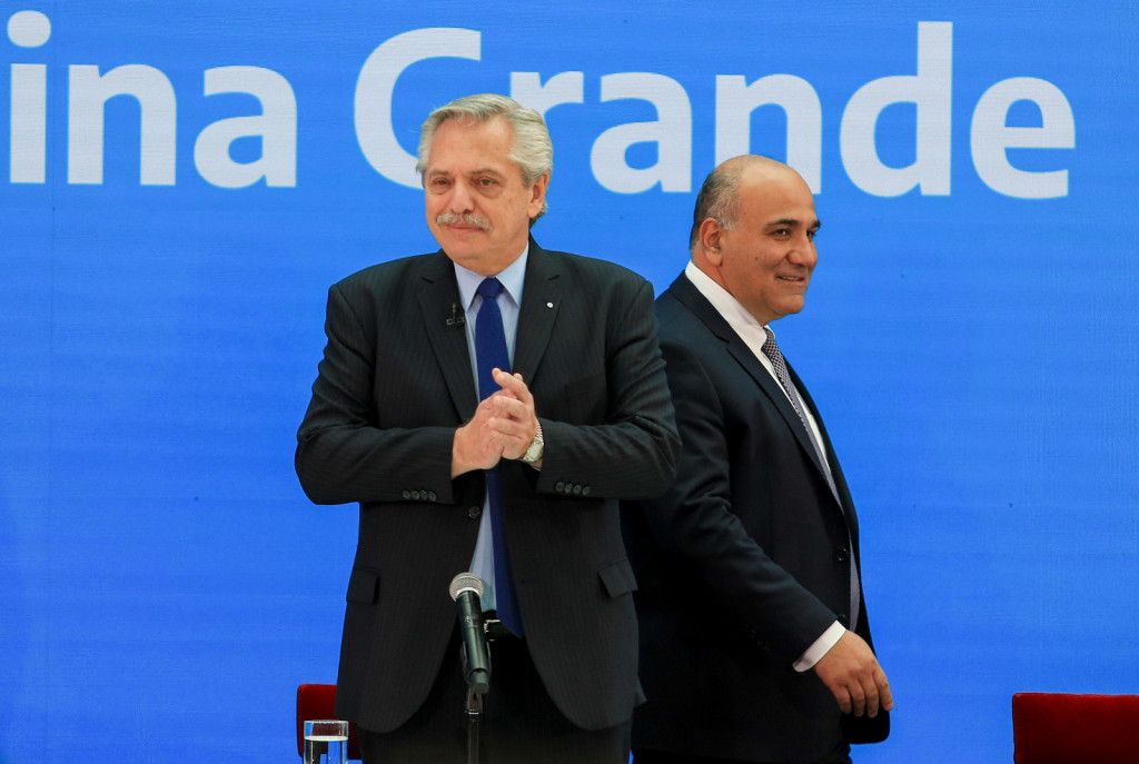 El presidente Alberto Fernández encabeza, junto al jefe de Gabinete, Juan Manzur y el ministro de Obras Públicas, Gabriel Katopodis, el acto de presentación de Argentina Grande - Foto: NA