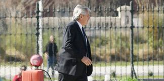 El presidente Alberto Fernández llegó este mediodía a la casa Rosada - Foto: NA