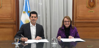 Alicia Kirchner junto al ministro de Interior Wado de Pedro - Foto: Prensa Gobierno