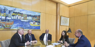 La ministra de economía, Silvina Batakis, y el jefe de gabinete, Juan Manzur, se reunieron con los gobernadores de Santa Fe, La Pampa y Formosa - Foto: NA