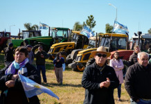 El respaldo opositor a la marcha: “El Gobierno le echa la culpa de todos los males de la Argentina al campo” Diego Santilli, Carolina Losada y Rogelio Frigerio se acercaron a Gualeguaychú para respaldar la “Jornada Federal de Demanda”