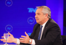 La delicadeza del presidente es la misma de la de un elefante en un bazar El Presidente Alberto Fernández en A dos Voces en TN - Foto: Twitter