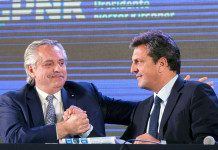 El presidente Alberto Fernández encabeza la firma de contratos para el Gasoducto Presidente Néstor Kirchner - Foto: NA