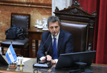 Jorge Lanata: “Cristina Kirchner le dio 100 días a Sergio Massa y después puede pasar cualquier cosa” Sergio Massa durante la sesión especial en la que reunció a su banca y la presidencia de la Cámara baja - Foto: NA